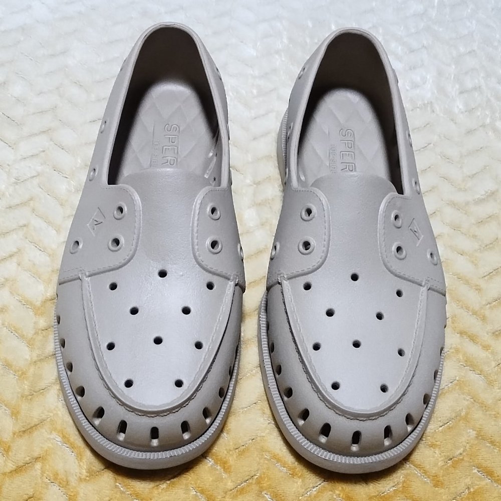 Men's Sperry Float Dock/Deck Shoes Size US 10 M. NWOB.